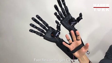 Kolunuza iki el daha ekleyen robotik sistem