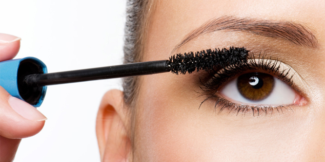 Kirpikler nasıl daha dolgun ve uzun gösterilir?