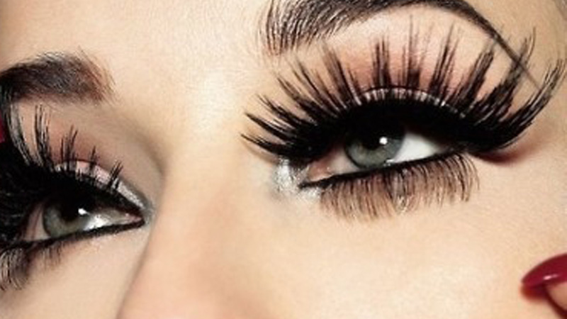 Takma kirpik nasıl çıkartılır?