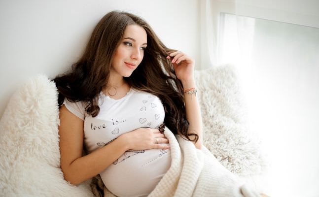 Hamilelikte saç boyama zararlı mı?