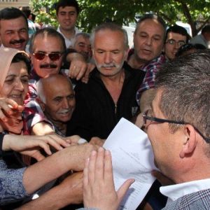 İktidarın Ev Vaadine Büyük İlgi