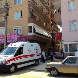 Evinde Ölü Bulundu