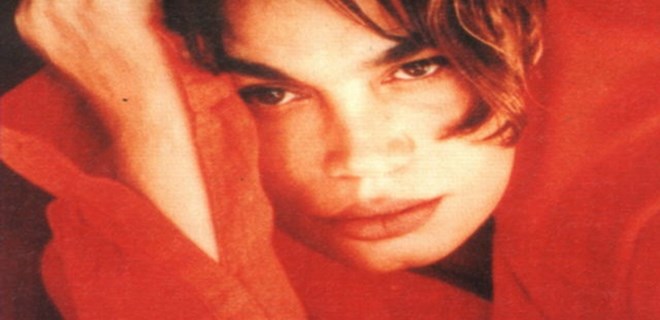 Sezen Aksu ayakkabıcı oluyor!